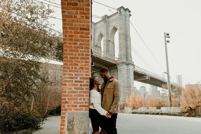 Private Vacation Photography Session with Local Photographer in NYC - Williamsburg: a second side of NYC that feels distinct