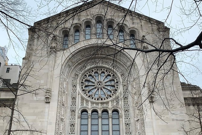 Private Walking Tour: 5th Avenue and the Gilded Age Mansions - Grand Army Plaza: the Gilded Age gets real fast