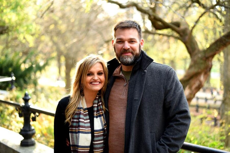 Romantic Photoshoot Experience for Couples in New York - What You Get After: A 48-Hour Digital Gallery (No Waiting Weeks)