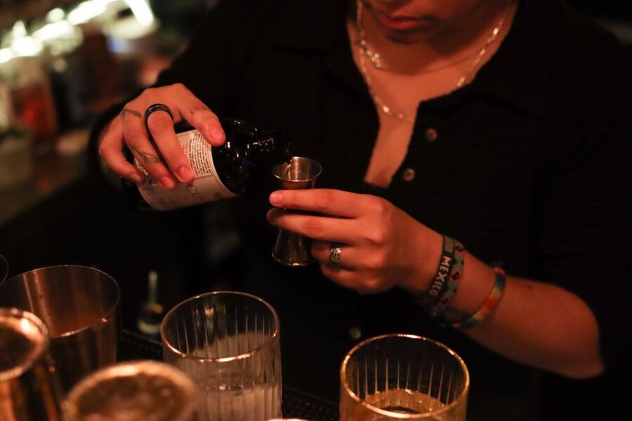 Secret bars and Speakeasy NY experience - Secret Doors, Short Walks, Real Atmosphere