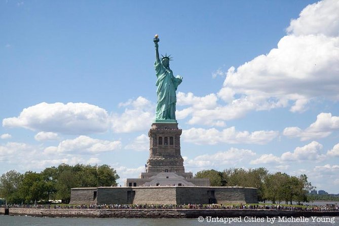 See It All New York City Walking and Boat Guided Tour - The Brief Polarizing Landmark Moment