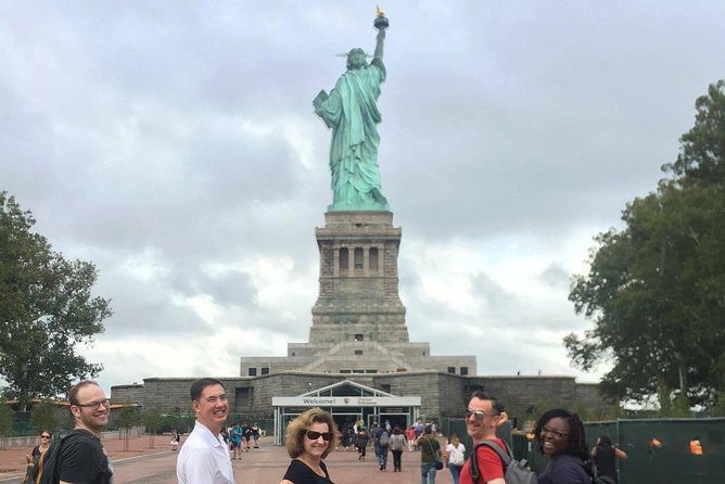 Small-Group Downtown, 911 Memorial, Wall Street Tour - Trinity Church and Alexander Hamilton’s resting place