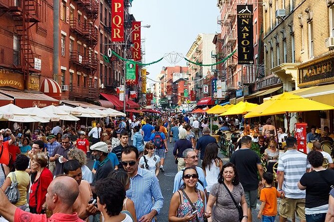 SoHo, Little Italy, and Chinatown NYC Guided Walking Tour - Cannoli King stop: a sweet break, not a budget-trick