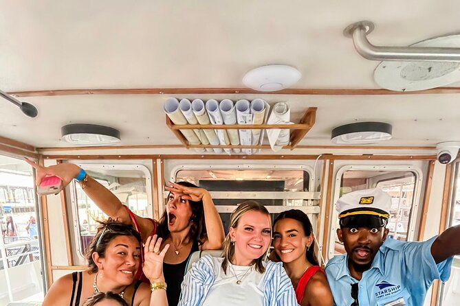 Starship Landmark 90 Minute Sightseeing Cruise - The Full Route: Liberty Photos, Ellis Island Context, and Midtown Icons
