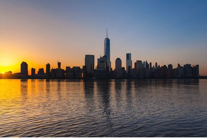 Starship Sunset Cruise NYC - City Lights & Skyline Views - Liberty Island Photo Stop: Beautiful, But Plan for Photos On-Board