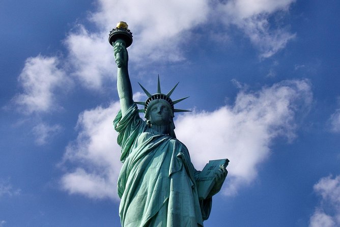 Statue of Liberty and Ellis Island 60 Minute sightseeing Cruise - Sound, guide style, and the onboard vibe: getting the most from narration
