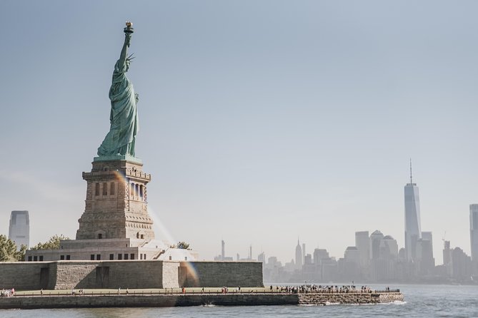 Statue of Liberty and Ellis Island Guided Tour with Ferry - How long should you go: Express vs Fully Guided pacing