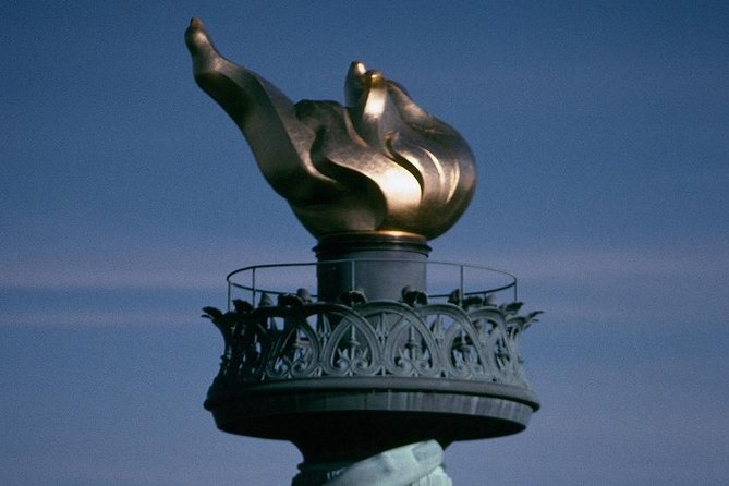 Statue of Liberty and Ellis Island Tour in Spanish - Spanish language options: audio vs live guide (this is the big decision)
