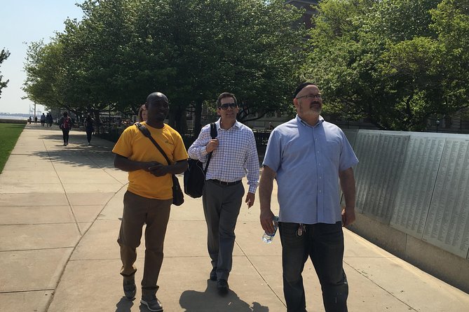Statue of Liberty, Ellis Island, and 9/11 Memorial Guided Tour - Getting There and Meeting Up: Make It Easy on Day One