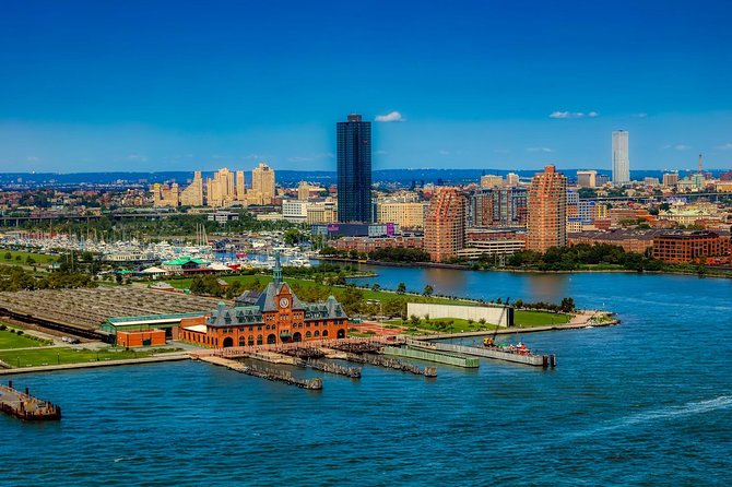 Statue of Liberty Sunset Cruise and New York City Sky Line - Pier 78 to the Open Water: What This 1-Hour Ride Feels Like