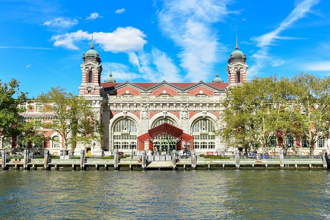 Statue of Liberty Tour with Ellis Island and Immigration Museum - Lines, Security, and Ferry Boarding: The Real Time Budget