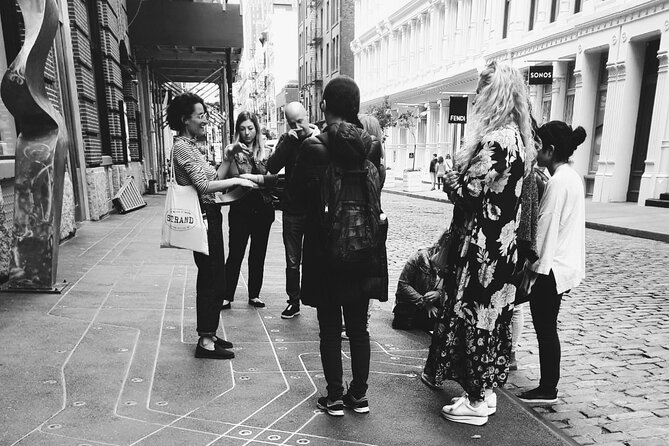 Street art tour at Soho - Value check: private tour + flat rate for groups up to six