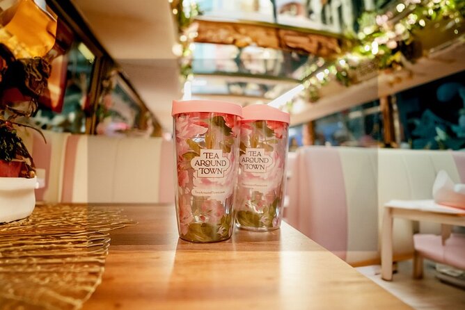 Tea Around Town® NYC: Mobile Tea Room Experience - Live Guide Commentary and On-Board Atmosphere