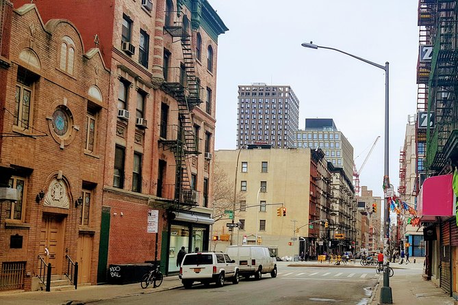 Tenement History and Immigrant Life in the Lower East Side - East Broadway and Chinatown views: where heritage meets the street you walk today