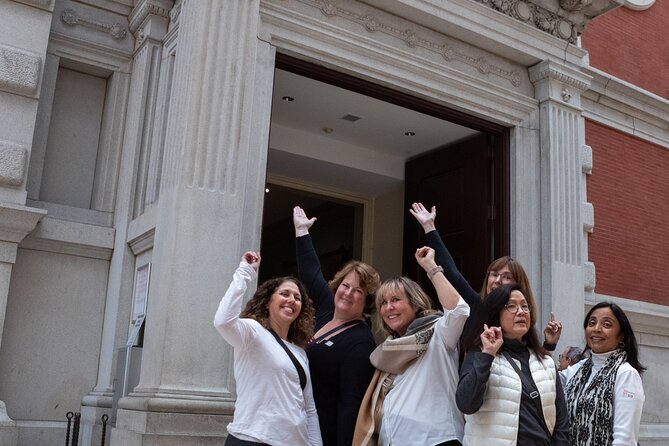 The Art of Stories: A Literary Tour in the Metropolitan Museum - Practical Tips to Make It Feel Smooth