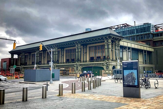 The Battery: A Self-Guided Audio Tour from Bowling Green Park to Stone St - Castle Clinton: 19th-century forts and the many versions of a name