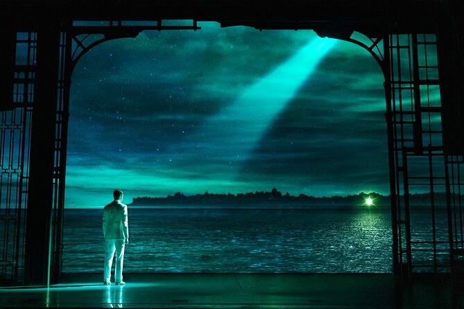 The Great Gatsby on Broadway Ticket - The on-stage stars: Jeremy Jordan and Eva Noblezada