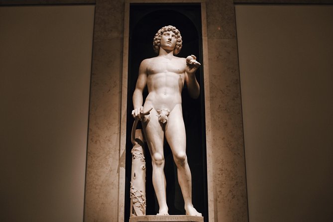 The Met Museum & Central Park New York Exclusive Guided Tour - Bethesda Terrace, Strawberry Fields, and the Dakota: memorials you’ll actually understand