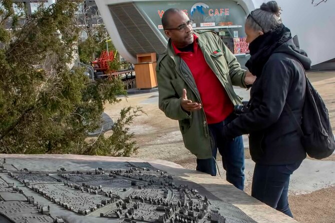 The Soul of Harlem Walking Tour in New York - Schomburg Center for Research in Black Culture: A Library Stop with Real Impact
