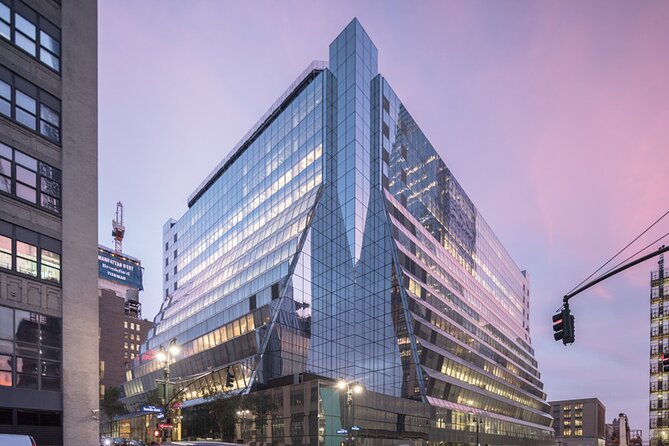 The Story of the High Line Elevated Park and Hudson Yards - Chelsea-to-Hudson Yards: the view becomes a timeline