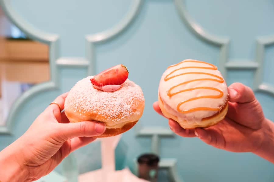 Times Square Donut Adventure by Underground Donut Tour - Donut Tasting Tips So You Don’t Feel Rushed or Sick