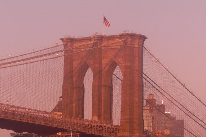 Tour by Night in Italian - Stop 1: Brooklyn Bridge Park for skyline photos that actually work