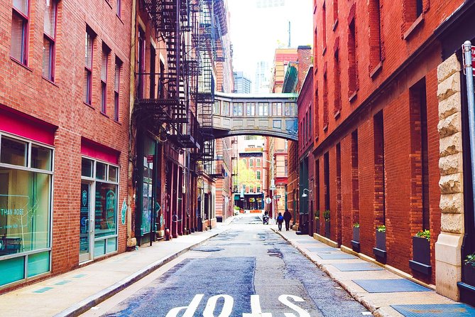 Tribeca Architecture And History Walking Tour - Stop 1: TriBeCa’s 300-year story told through buildings