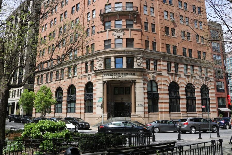 TriBeCa Architecture & History Walking Tour - Staple Street Sky Bridge: The Kind of Stop You Don’t Guess