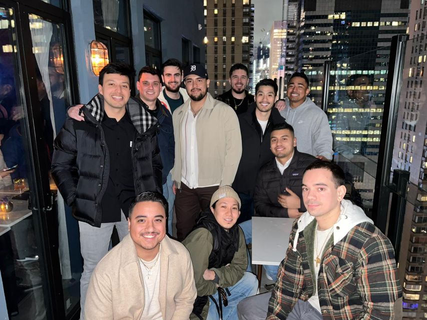 Ultimate Nightlife Group Tour NYC - What to bring (and what to leave behind)