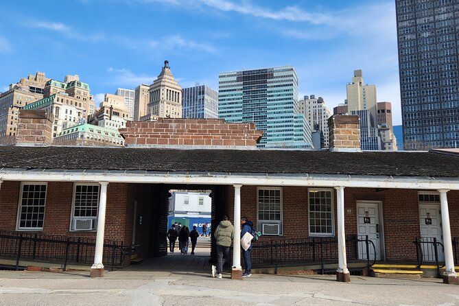 Unexpected Wall Street Walking Tour - Why the small-group size changes the whole experience