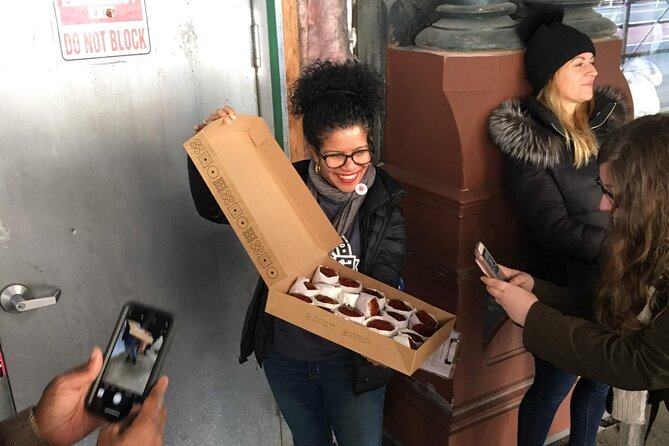 Union Square Donut Tour: Choose Your Own Donut Adventure - The guide makes it: small-group questions and good pacing