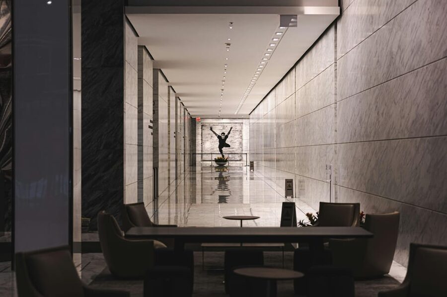 Unveiling New York City's Most Breathtaking Lobbies - Price, Group Size, and What You Actually Get