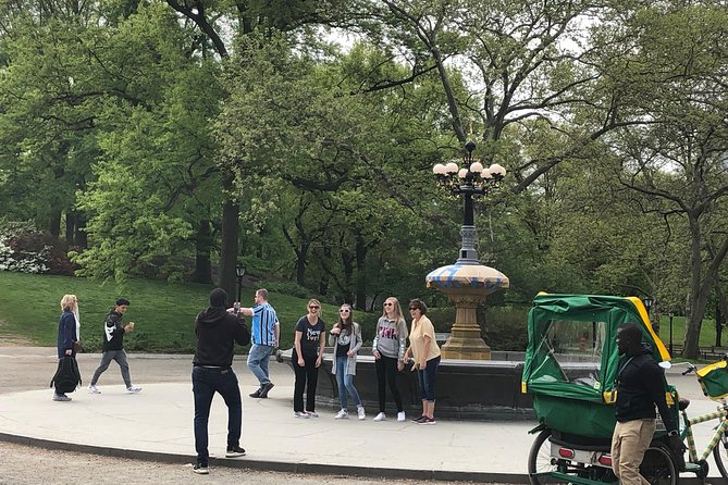 VIP Central Park Pedicab Tour - Alice in Wonderland statues and the Conservatory Water area