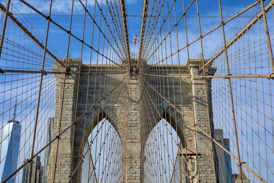 Vip Contrasts in Spanish / Contrastes Vip de Nueva York - Key highlights you’ll feel right away