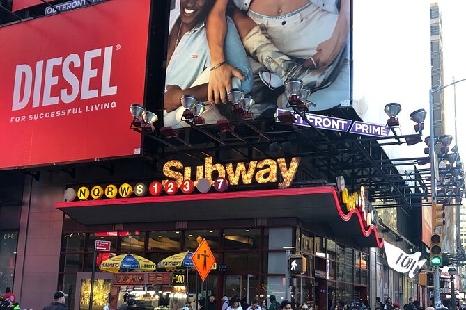 Welcome to New York City Tour - Grand Central Terminal: the showpiece station you’ll keep using