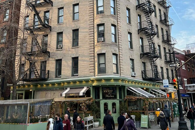 West Village's Flappers, Freaks & Punks: A Self-Guided Audio Tour - Lennon and Yoko’s Nutopia to Sid Vicious: a dark pivot you’ll remember
