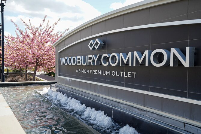 Woodbury Common Premium Outlets Shopping Tour from Midtown - Key things to know before you go