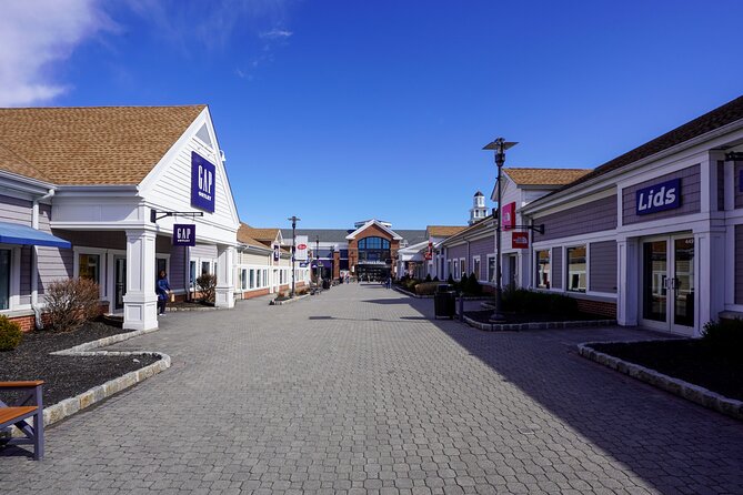 Woodbury Common Premium Outlets Shopping Tour from Midtown - Woodbury Common Premium Outlets: 220+ stores and how to shop smart
