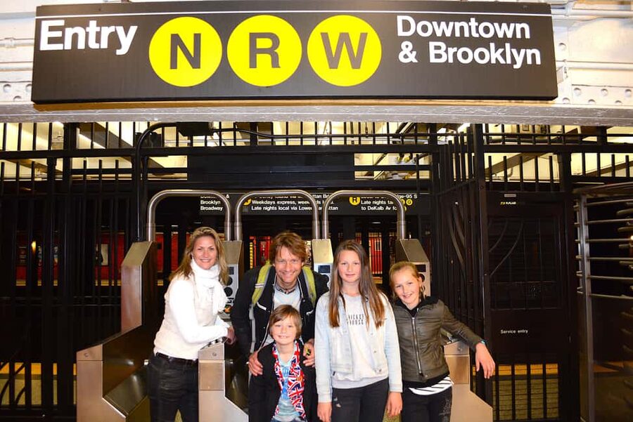 Your NYC Story in Photos: Custom 2-Hour Tour & Photo Shoot - What you get after the tour: the photo delivery that actually helps